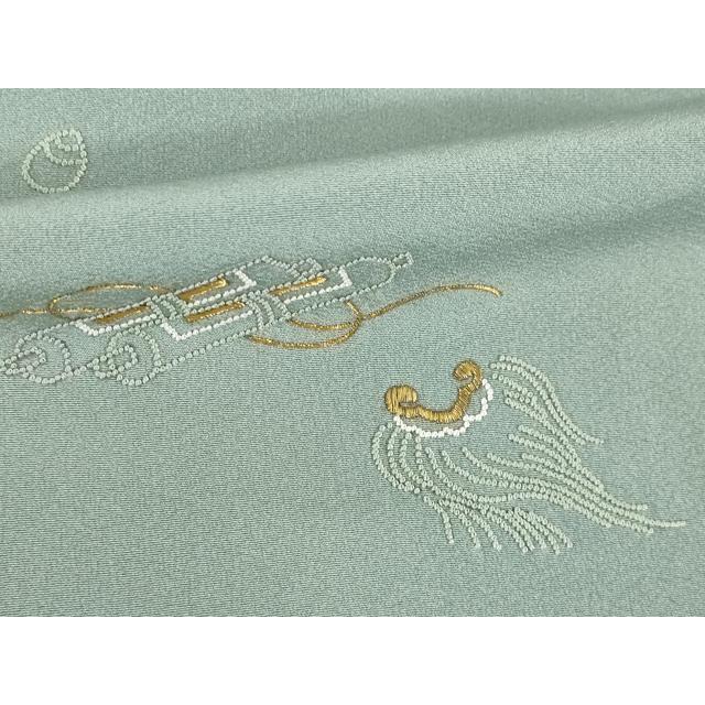 平和屋着物●加賀友禅の巨匠　初代　由水十久　蘇州刺繍　人間国宝　将雪英導　訪問着　宝尽くし　反端付き　正絹　逸品　AABH4597ck_5