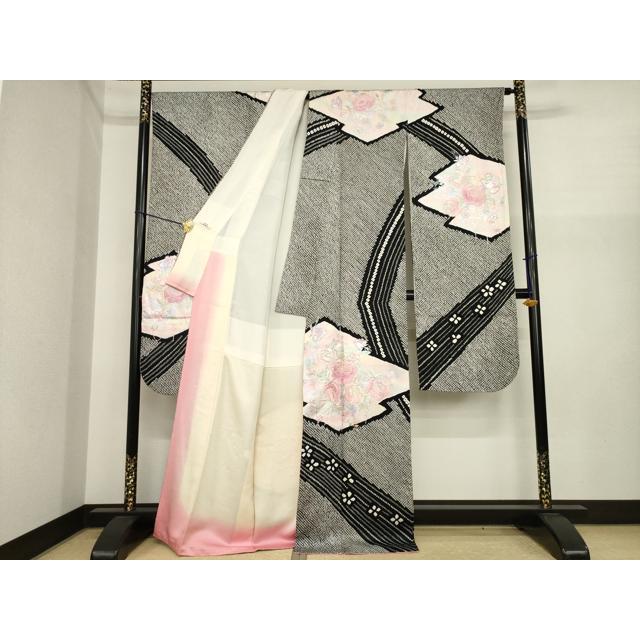 平和屋着物○豪華振袖 総絞り 刺繍 松皮菱花文 黒地 銀糸 やまと誂製