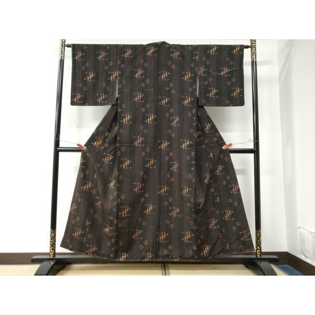 平和屋着物○国指定重要無形文化財 本場久米島紬 手織 正絹 逸品 未