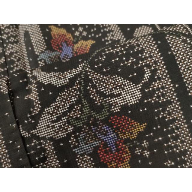 平和屋着物○本場大島紬 7マルキ エ霞更紗花唐草文 正絹 逸品