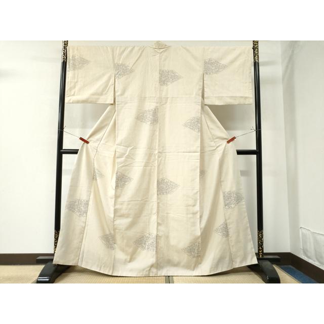 平和屋着物●本場結城紬　重要無形文化財　80亀甲　亀甲花文　飛び亀甲柄　正絹　逸品　AABH0667fy 平和屋着物○本場結城紬 重要無形文化財 100亀甲 飛び亀甲柄 草花文