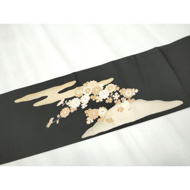 平和屋着物●塩瀬　九寸名古屋帯　花兎　金彩　正絹　逸品　CABF5289hy 平和屋着物○塩瀬 九寸名古屋帯 駒刺繍 御所車花文 黒地 金彩 正絹