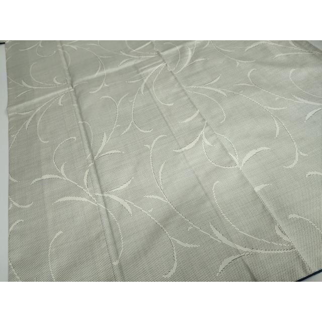 平和屋着物○本場大島紬 白大島 9マルキ 唐草文 鈴乃屋扱い 正絹 逸品