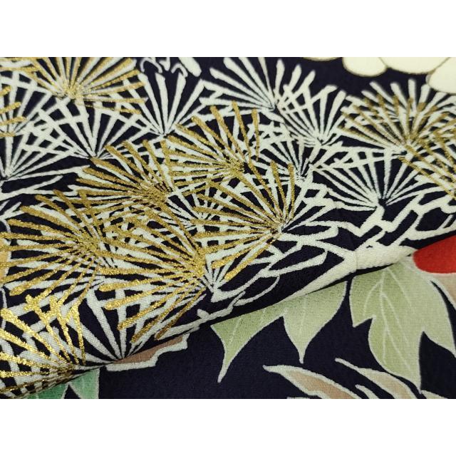 平和屋本店■極上　創業460年・千總　振袖　駒刺繍　立波花松文　鉄紺色地　金彩　松坂屋扱い　逸品　DZAA6222kh5