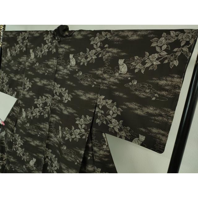 平和屋本店■極上 白泥染の第一人者・絣の魔術師 恵積五郎 本場大島紬 恵大島織物謹製 猫 さが美扱い 反端付き 逸品 未使用　DZAB1306kh5