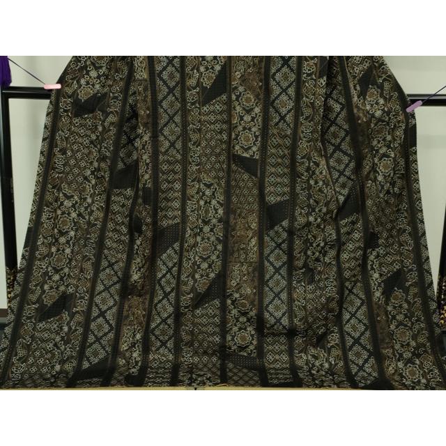 平和屋本店●極上　訪問着　総刺繍　刺し子　紬地　吉祥文　黒地　逸品　未使用　CZAA4796s6 平和屋着物○極上 本場大島紬 総刺繍 破れ色紙花文 黒地 金糸 ロング丈