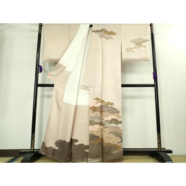 平和屋本店●極上　皇室献上作家　藤井寛　訪問着　駒刺繍　雲重ね　灰桜色地　金彩　逸品　DZAB2197kh6 平和屋本店○極上 皇室献上作家 藤井寛 訪問着 駒刺繍 雲重ね 灰桜色地