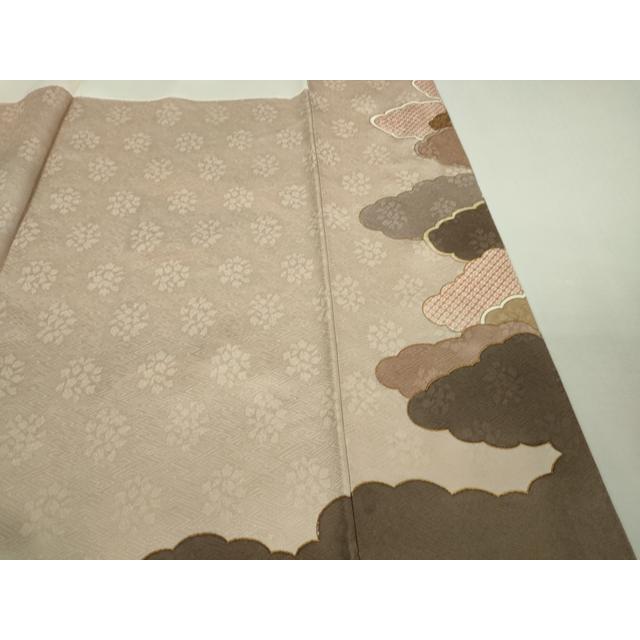 平和屋本店○極上 皇室献上作家 藤井寛 訪問着 駒刺繍 雲重ね 灰桜色地