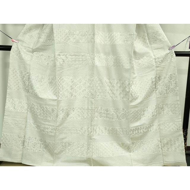 平和屋本店●極上　本場大島紬　白大島　訪問着　総刺繍　横段花菱文　逸品　DZAB2541kh6