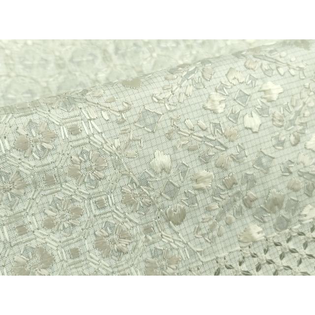 平和屋本店●極上　本場大島紬　白大島　訪問着　総刺繍　横段花菱文　逸品　DZAB2541kh6