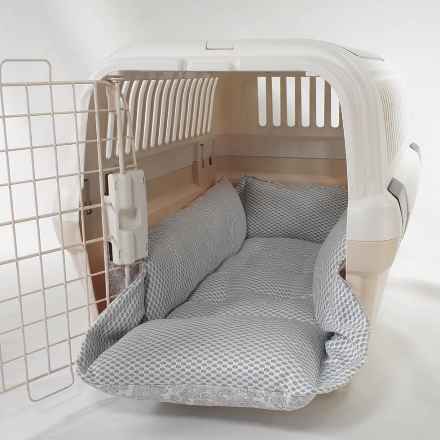 ペットが喜ぶ 夏用キャリークッションベッド クレート マット おしゃれ iCOLD 接触冷感 リバティプリント Betsy グレー Mサイズ_5