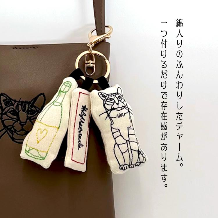 キーホルダー | HAyU チャーム 全3種 刺繍 3連 クッション 大きめ ねこ