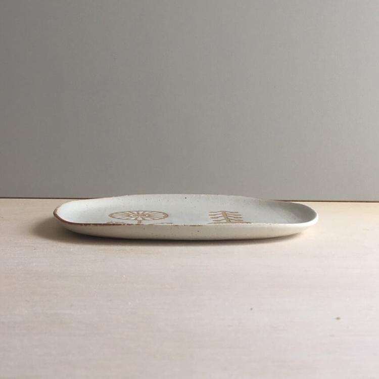 和食器 ナデ角 中皿 ハナトハ 全3色 瀬戸焼 陶器 プレート 日本