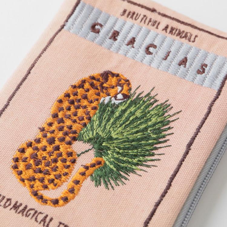 ポーチ | KANKAN チーター キツネザル フラット 刺繍ポーチ S ポーチ | KANKAN チーター キツネザル フラット 刺繍ポーチ S