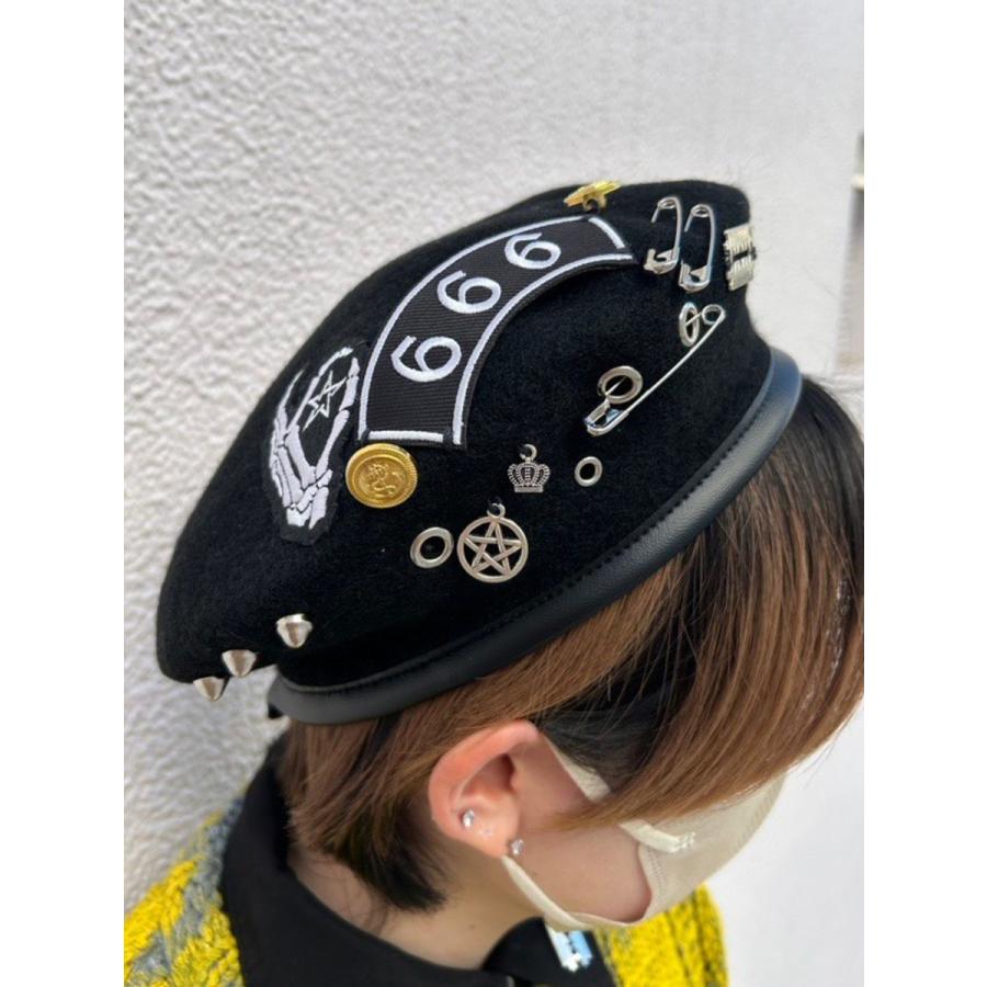 HELLCATPUNKS ベレー帽 カスタム パッチ 安全ピン スタッズ