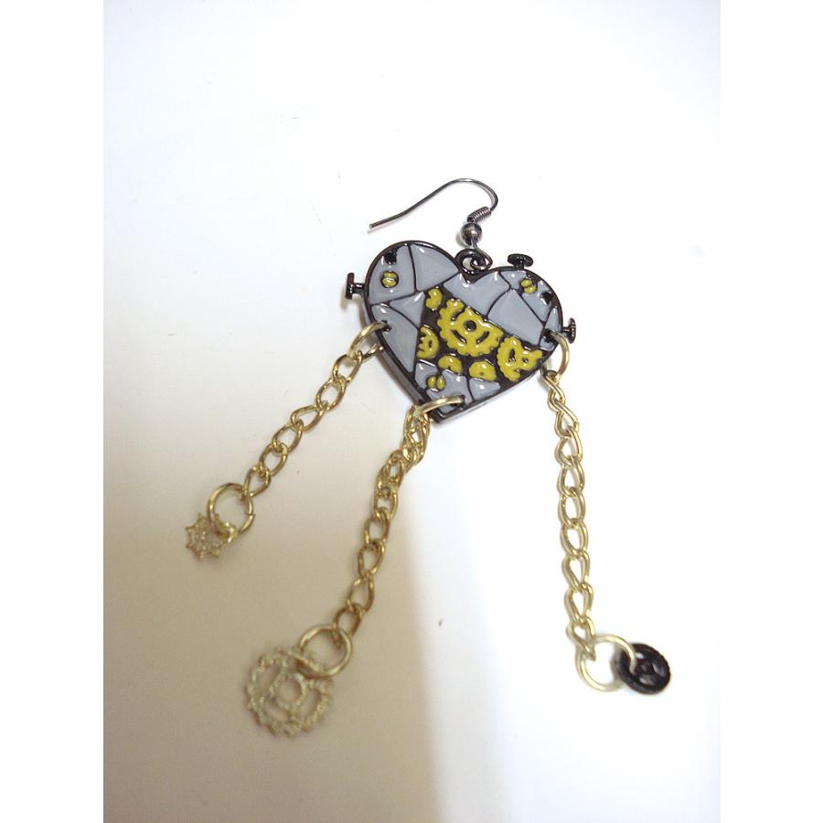 MARNI パンク可愛！ハート型ピアス K18トパーズ・ダイヤモンド ハート │ ボディピアス・軟骨ピアス