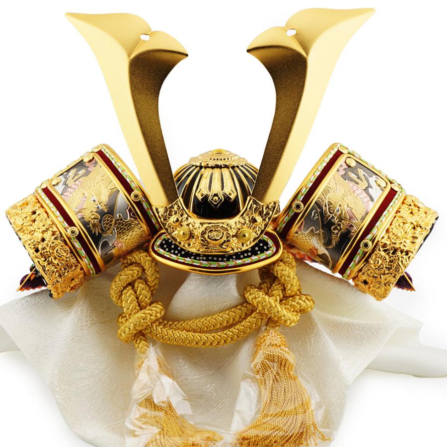 久月作 8号 金小札緋糸縅ノ彫金兜 松に月二曲屏風針桐収納台飾り 五月人形/端午の節句/子供の日/男の子/コンパクト/人形の久月/家紋 | 久月 | 06