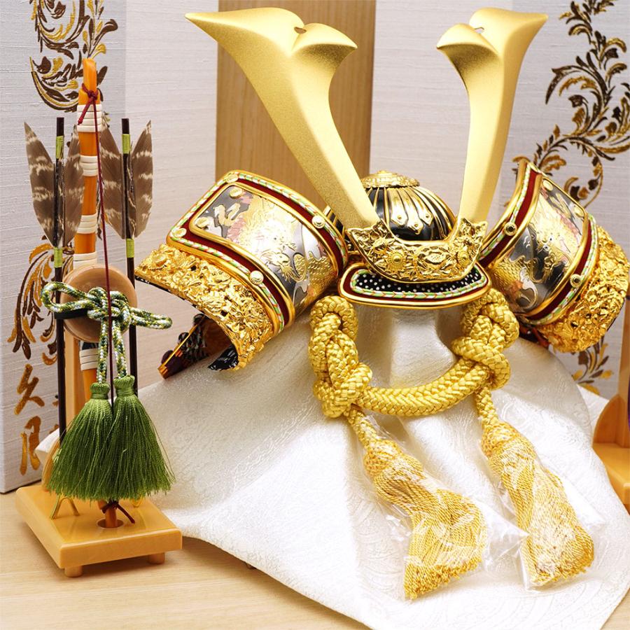 久月作 8号 金小札緋糸縅ノ彫金兜 唐草変形二曲屏風収納台飾り 五月人形/端午の節句/子供の日/男の子/コンパクト/兜 ８号/人形の久月/家紋 | 久月 | 05