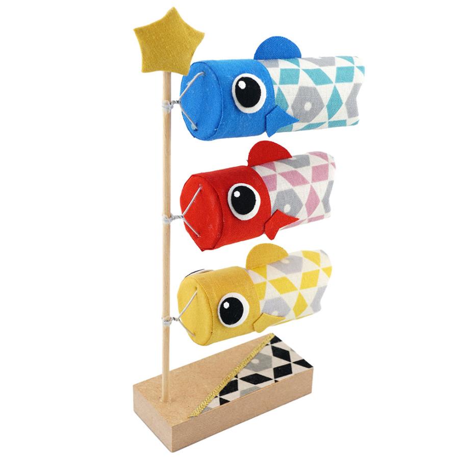 リュウコドウ（龍虎堂） koti（コティ）スタンド鯉のぼり ３匹 和雑貨/コンパクト/置物/ちりめん/子供の日/日本のお土産で喜ばれるもの | リュウコドウ | 01