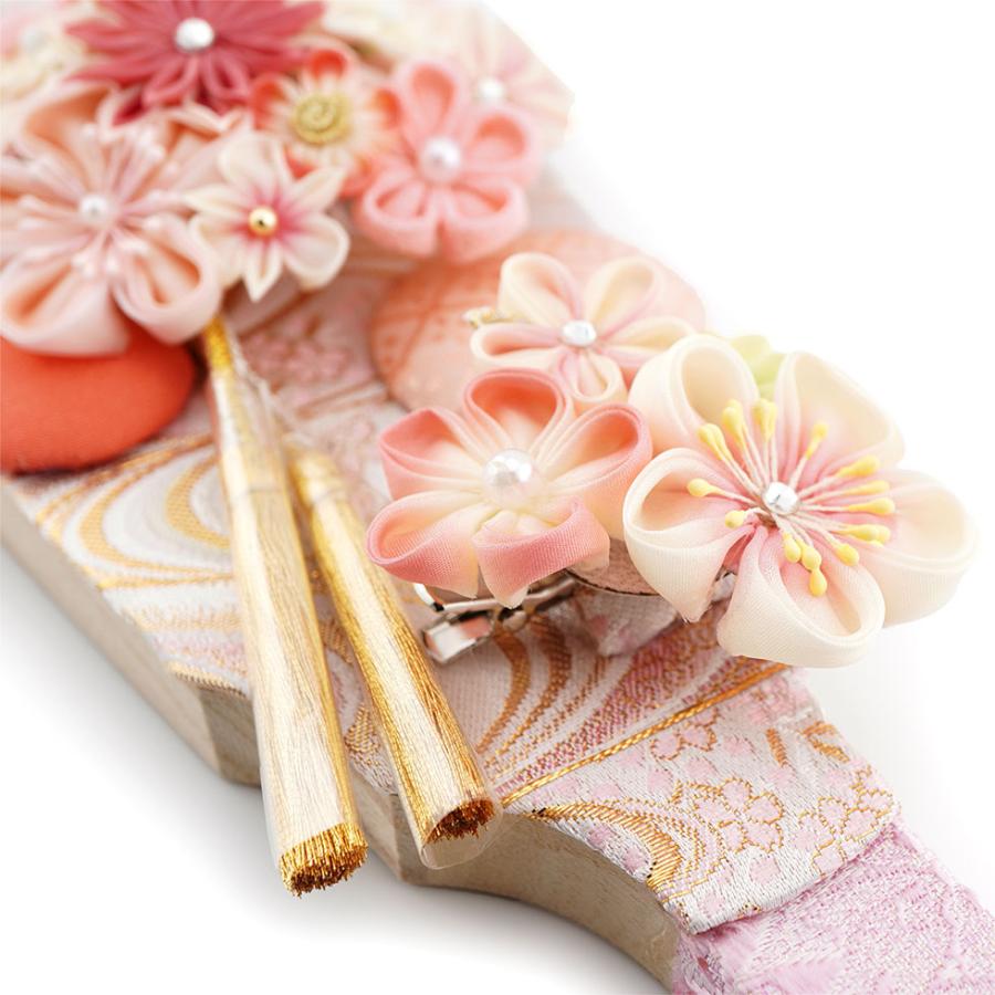 久月 【送料無料】久月作 9号 つまみ羽子板 板立飾り 白ピンク