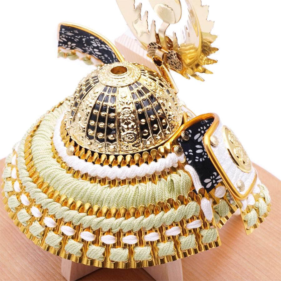 【送料無料】 久月作 5号 正絹萌黄縅 徳川家康公ノ兜 さくら台飾り 五月人形/端午の節句/子供の日/男の子/コンパクト/人形の久月 | 久月 | 05