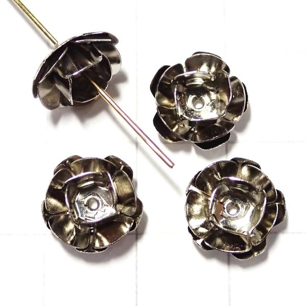1008-《５０円均一》　メタルビーズ　フラワー　銀色　１０mm　４個/１パック | 