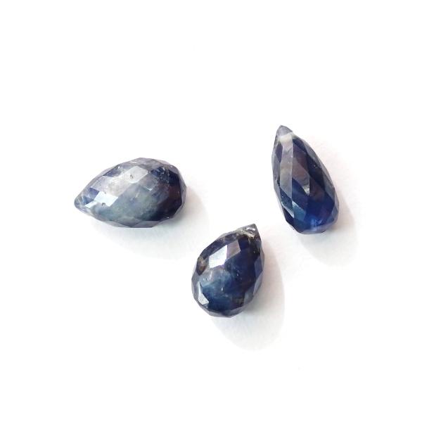 1079-《天然石Special》　サファイア　カットドロップ　縦最大８．５ｍｍ　横最小４mm　３個/１パック |  | 03