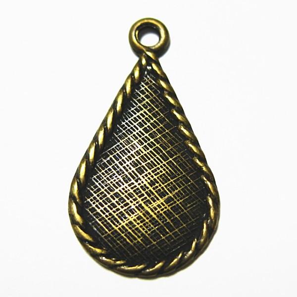 11187-《Vintage・パーツ》　ドロップチャーム　真鍮古美　１９ｘ１０mm　１個 | 