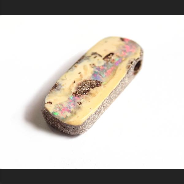 1188-《天然石ペンダント》　オパール　約２２．５ｘ９ｘ５mm（ホール２．５ｍｍ）　１個 |  | 06