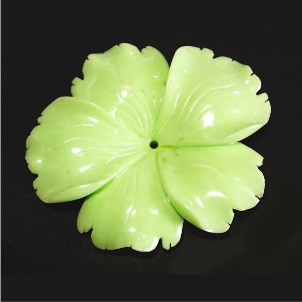 1193-《天然石いろいろ》　レモンクリソプレーズ　花　５５ｘ６３ｘ１２mm（ホール2ｍｍ　26.9ｇ）　１個 | 