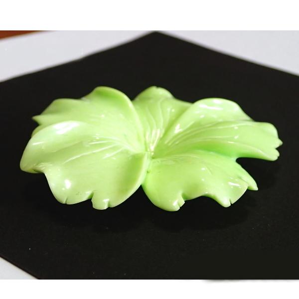 1193-《天然石いろいろ》　レモンクリソプレーズ　花　５５ｘ６３ｘ１２mm（ホール2ｍｍ　26.9ｇ）　１個 |  | 02