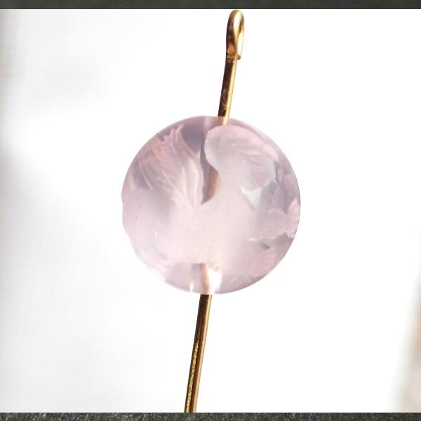 1197-《天然石　ローズクォーツ　彫》　天使　１２mm　１個 |  | 01