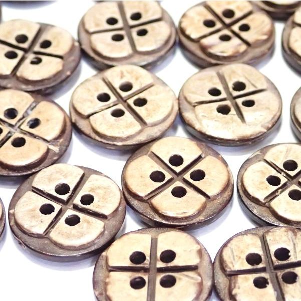 12210-【ウッドビーズ】　ボタン　１５mm　４ホール　２０個/１パック | 