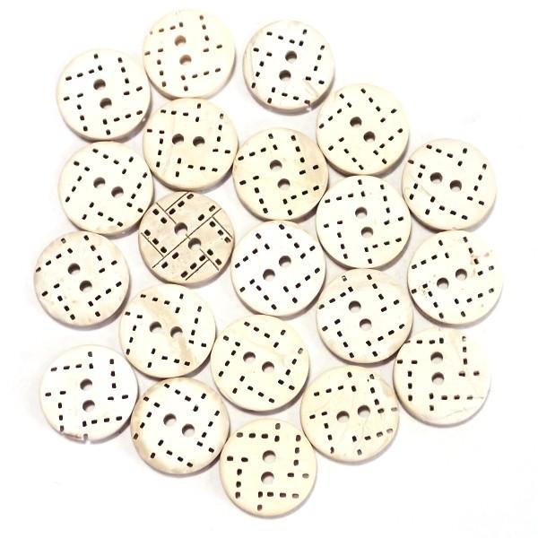 12216-【ウッドビーズ】　ボタン　１３mm　２ホール　２０個/１パック |  | 01