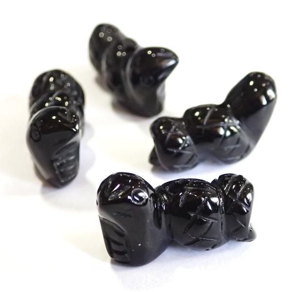 1223-《天然石いろいろ》　蛇　オニキス　約１３ｘ２０mm　４個/１パック |  | 01