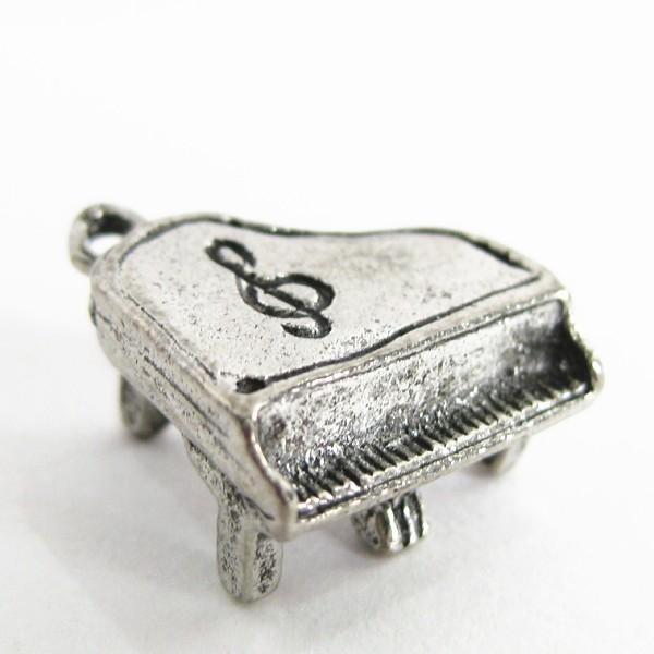 13124-【ＮＹピューター】　ピアノ　チャーム　銀古美　２０mm　５個/１セット | 