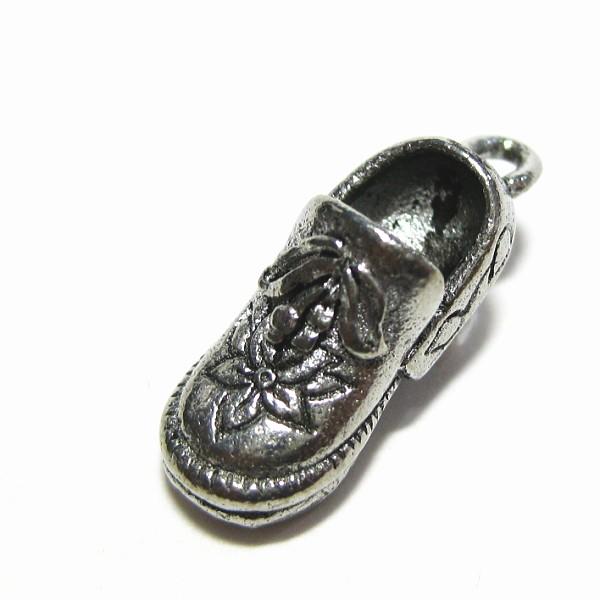 13132-【ＮＹピューター】　くつ　チャーム　銀古美　１７mm　５個/１セット | 