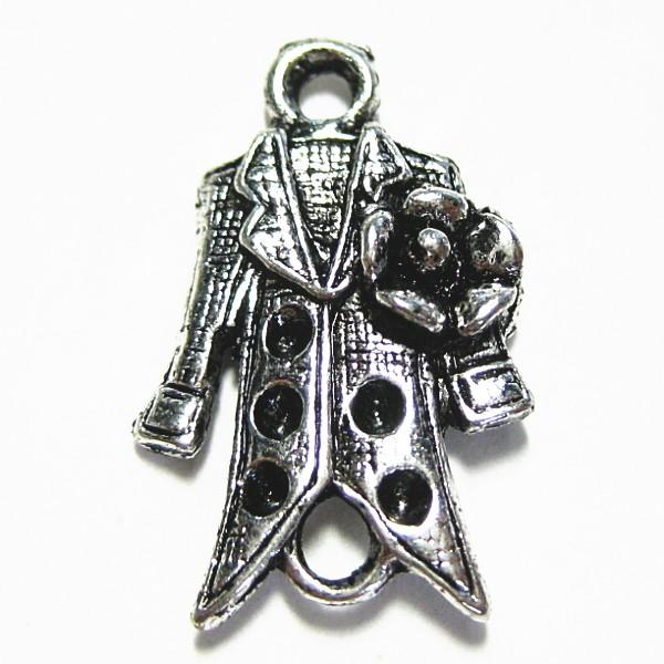 1392-《メタルチャーム・パーツ》　洋服に薔薇　コネクター　銀古美　１９ｘ１２mm　１０個/１セット | 