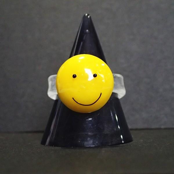 14709-『指輪パーツ』　ニコちゃんガラスリング　内径１６mm　１個 |  | 01