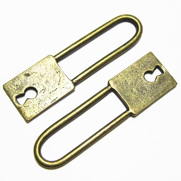 1499-《メタルチャーム・パーツ》　鍵　真鍮古美　５０ｘ１４mm　３個/１セット | 