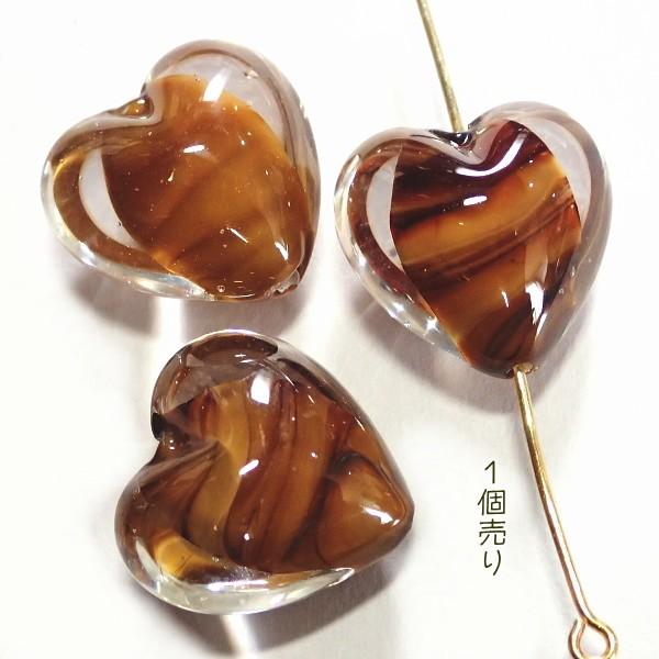 20104-《チェコサテンハート》　ダークトパーズ　１８mm　１個 |  | 01