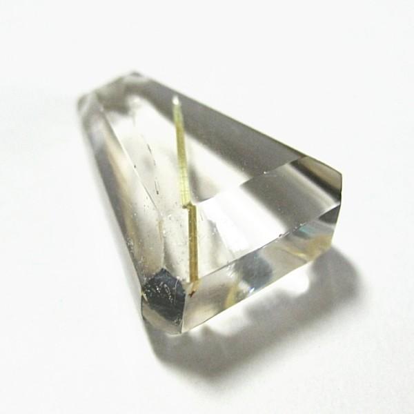 21201-《天然石ペンダント》　ゴールド・ルチルクォーツ　約１８ｘ１３mm（２．５ｇ）　１個 |  | 01