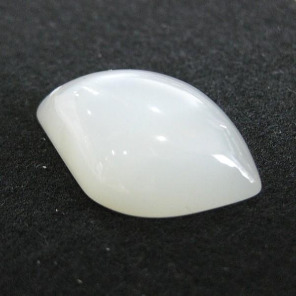 21221-《天然石ペンダント》　シルバームーンストーン　約３４ｘ２３mm（９．３ｇ）　１個 |  | 01