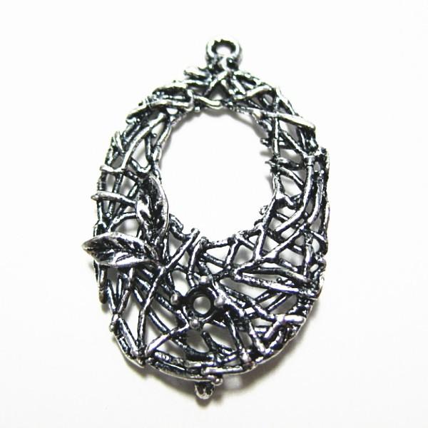 21463-《メタルチャーム・パーツ》　双葉リースのコネクター　銀古美　２７ｘ１７mm　２個/１セット | 