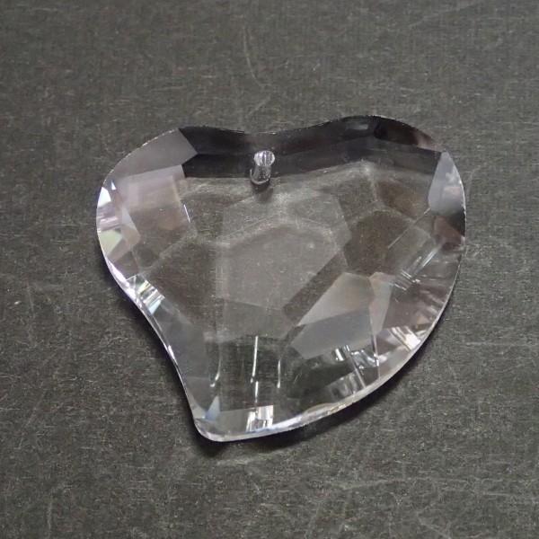 21562-〔ガラス〕　ペンダント　カット変形ハート　クリア　３１ｘ３５ｘ１１mm　１個 | 