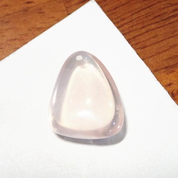 21596-《天然石ペンダント》　マダガスカル・ローズクォーツ　約２０ｘ１６mm（３．５ｇ）　１個 |  | 01