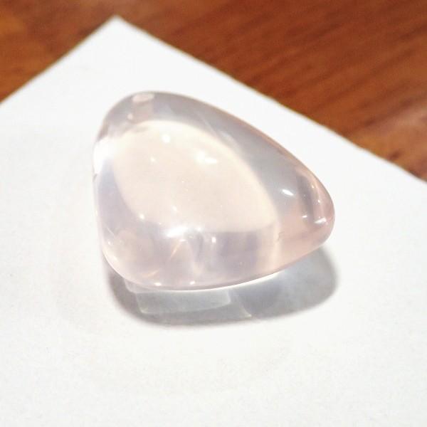 21596-《天然石ペンダント》　マダガスカル・ローズクォーツ　約２０ｘ１６mm（３．５ｇ）　１個 |  | 02