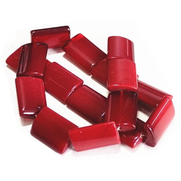 30195-《天然石５００円均一》　石不明（赤）　長方形　２５x１８mm平均　約３８cm/１本 | 