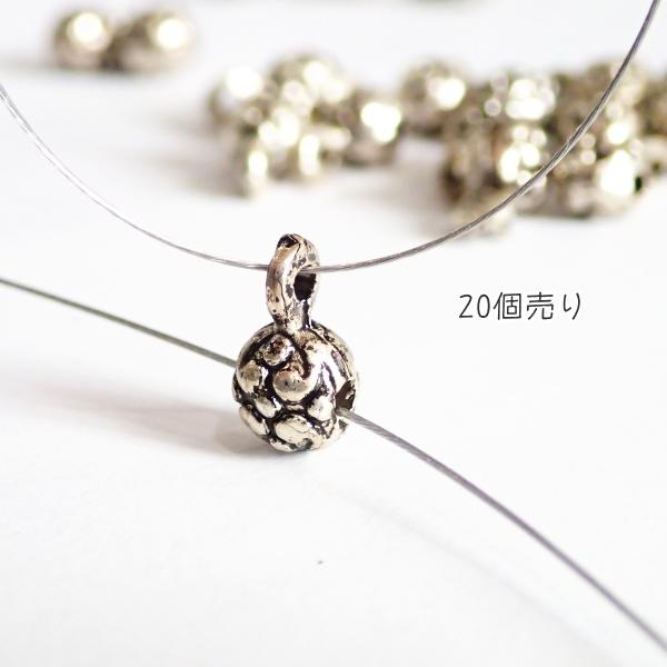 30301-《メタルチャーム・パーツ》　カン付きビーズ　銀古美　６ｘ６．５mm　２０個/１セット |  | 01