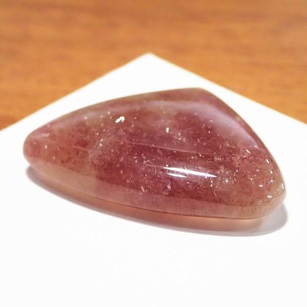 30352-『天然石ルース』　ストロベリークォーツ（ホール無）　約３２ｘ２４mm（７．４ｇ）　１個 |  | 01